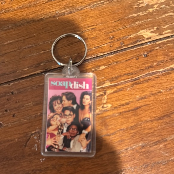 1991 vintage Soapdish Movie Keychain - Picture 1 of 2